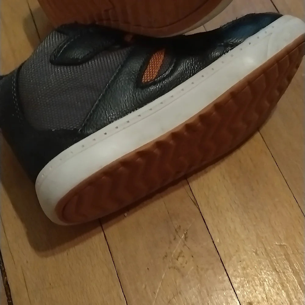 Oshkosh Kids Black and Orange Shoes